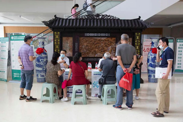 早发现，早诊断，早治疗——东方总院开展“南方肺癌筛查防治公益行动项目”义诊活动