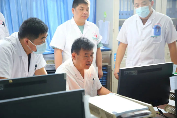 医德高尚，妙手如春——淮南东方医院集团骨科专家、“东方名医”刘春生