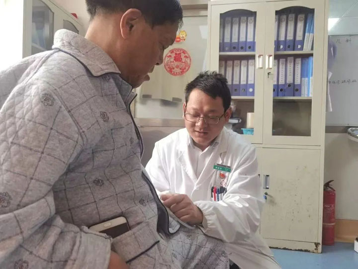 抽丝剥茧明察疾患，良医仁心巧治沉疴 ——记广济医院肾内风湿免疫科锦旗二三事