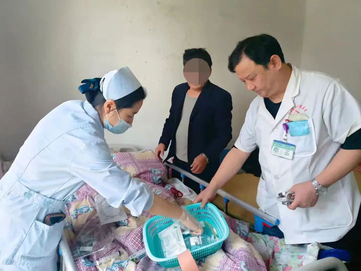 李郢孜医院送医送药及健康教育入社区