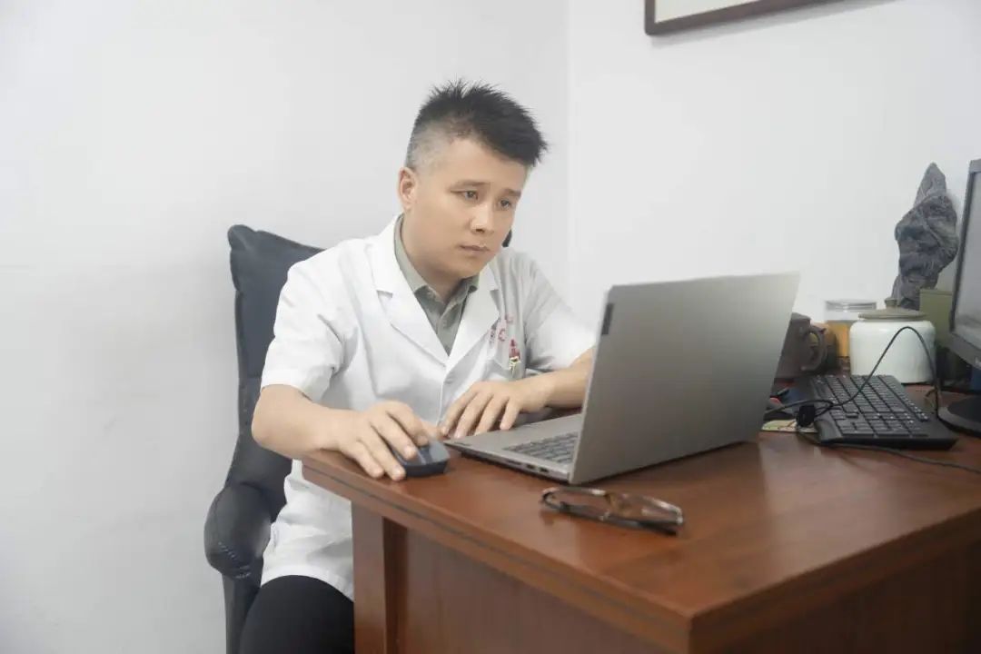 “肠”研巧术，保“胃”健康，细节之中见真功——记淮南东方医院集团普外科医疗中心院长曹辉