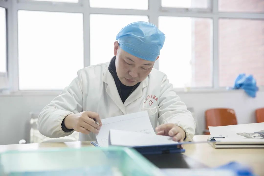 心系患者甘俯首，情融团队铸方舟——淮南东方医院集团总院心内科行政主任叶平