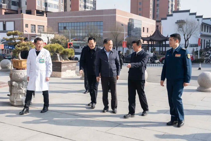 新春慰问送关怀，情系一线暖人心——淮南市人大常委会党组书记、主任陈儒江一行莅临东方总院开展春节走访慰问活动