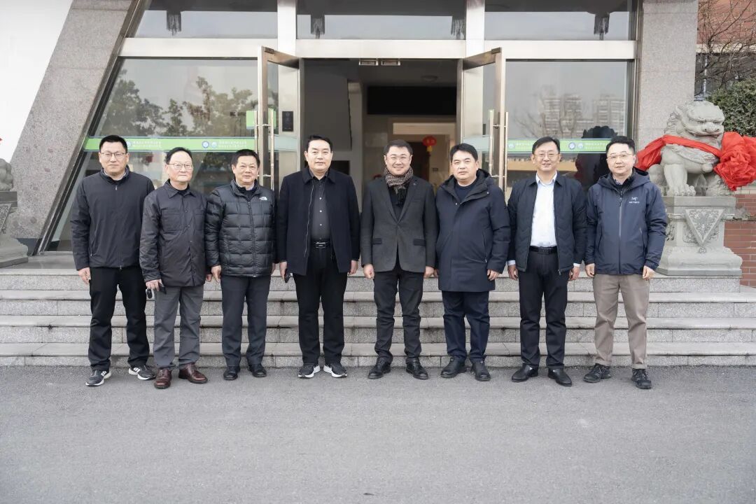 有一种年味叫“坚守”，有一种温暖叫“牵挂”——东方医院集团江永强董事长一行慰问春节值班医务工作者