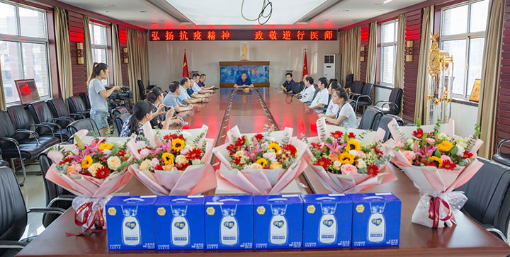 向身边的榜样学习，弘扬抗疫精神，护佑人民健康——东方总院以多种形式庆祝第三个中国医师节